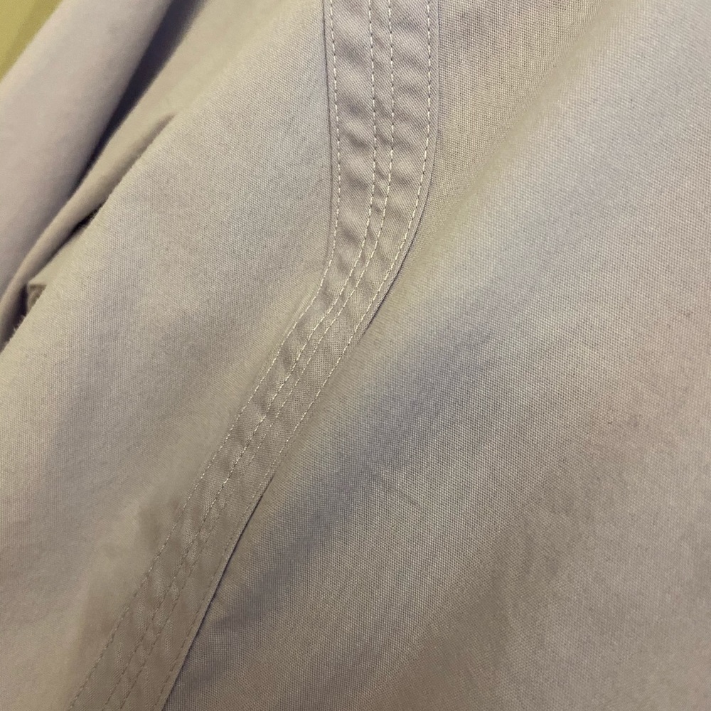 Express Essential Shirt - Picture 4 of 5